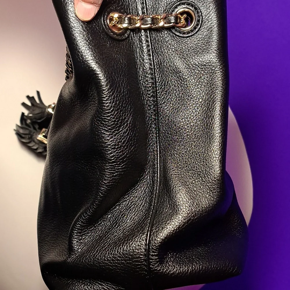 Tory Burch Thea Slouchy Chain Tote Beautiful🖤 - Picture 7 of 13